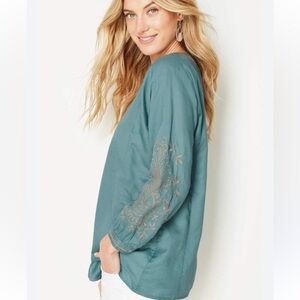 NWOT J.Jill ~ Very Pretty Embroidered Soft Cotton Twill Top size M